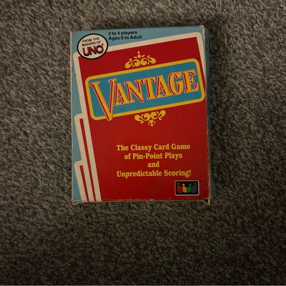 Vantage Card Game - Classic Red and Blue